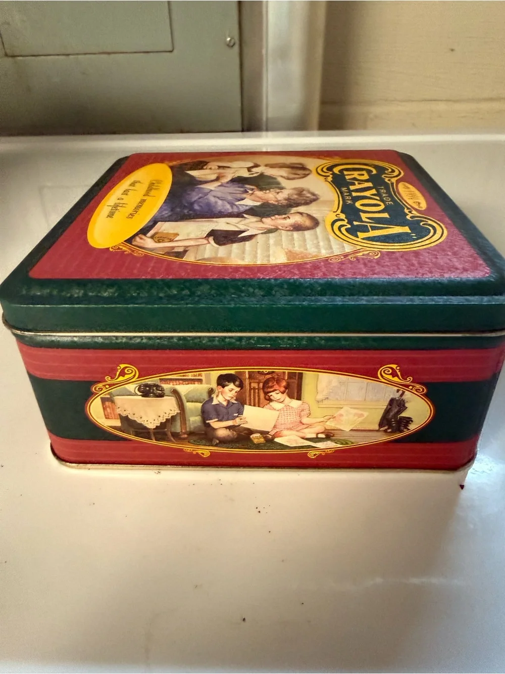 Crayola Vintage Retro Illustration Crayola Tin Including Unopened 64 Crayons